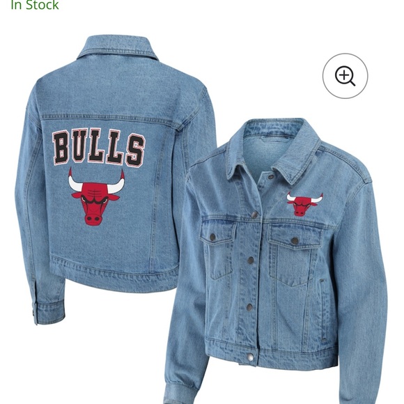 Chicago Bulls WEAR by Erin Andrews Women's Full-Snap Denim Jacket - Picture 3 of 9